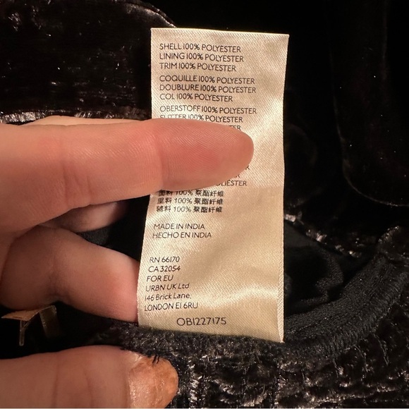 Free People Marie Velvet Puff Sleeve Open Tie Back Top Black size small - Picture 7 of 7